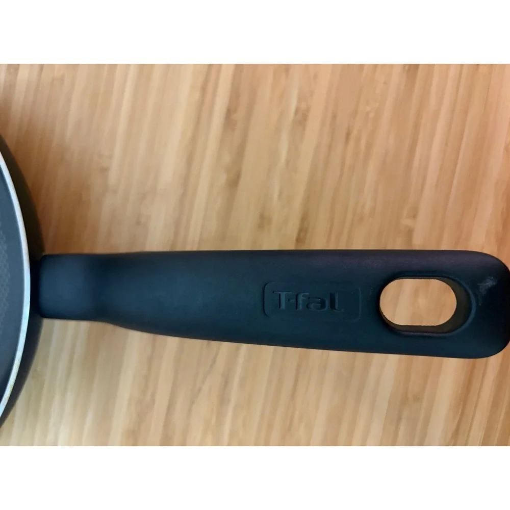 T-fal 10 Inch Nonstick Frying Pan Skillet Black Thermo-Spot Heat Indicator